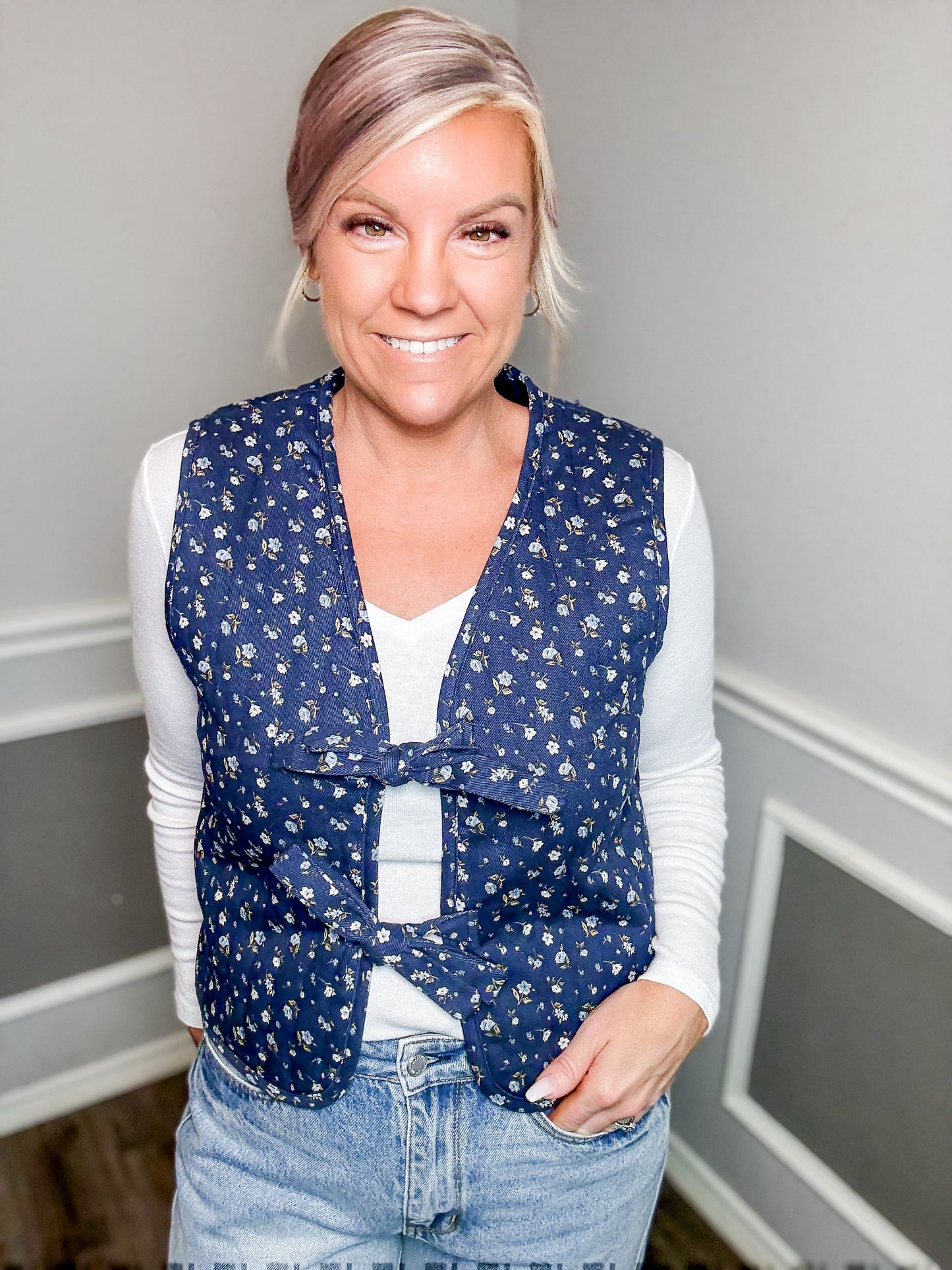 Floral Print Front Tie Quilted Vest