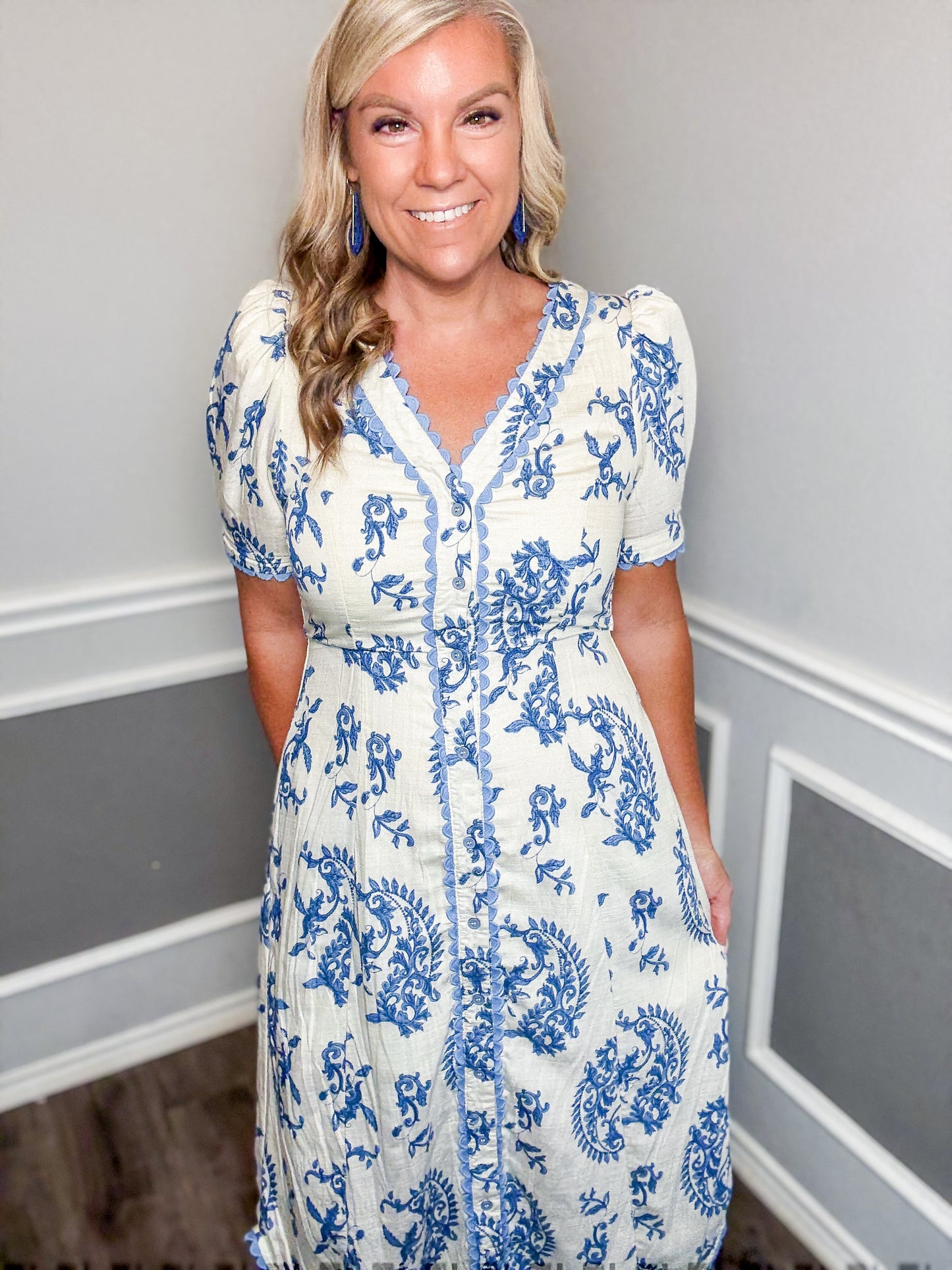 Floral Scalloped Midi Dress