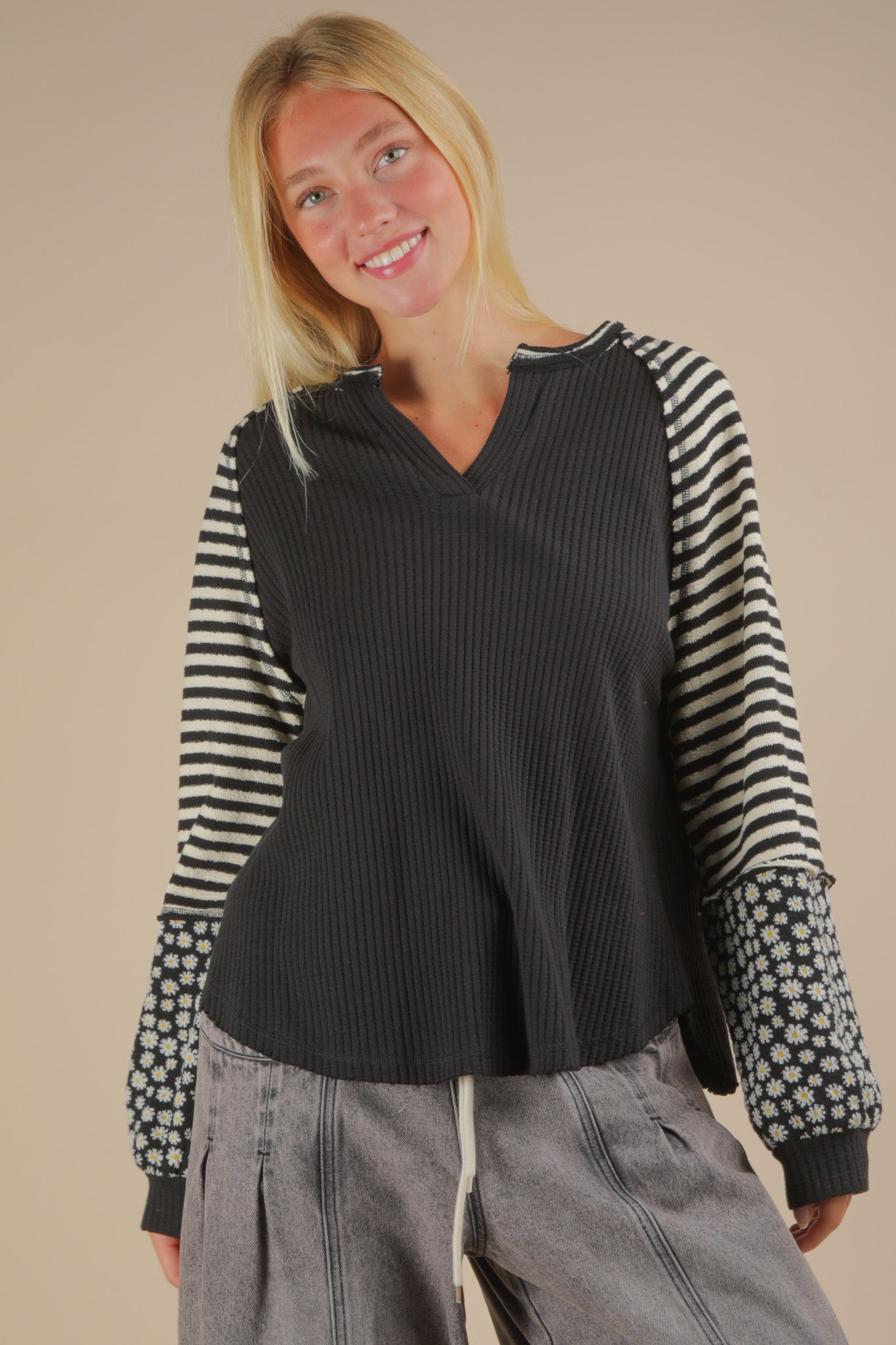 Oversized Floral & Stripe Casual Knit Top |BLACK|