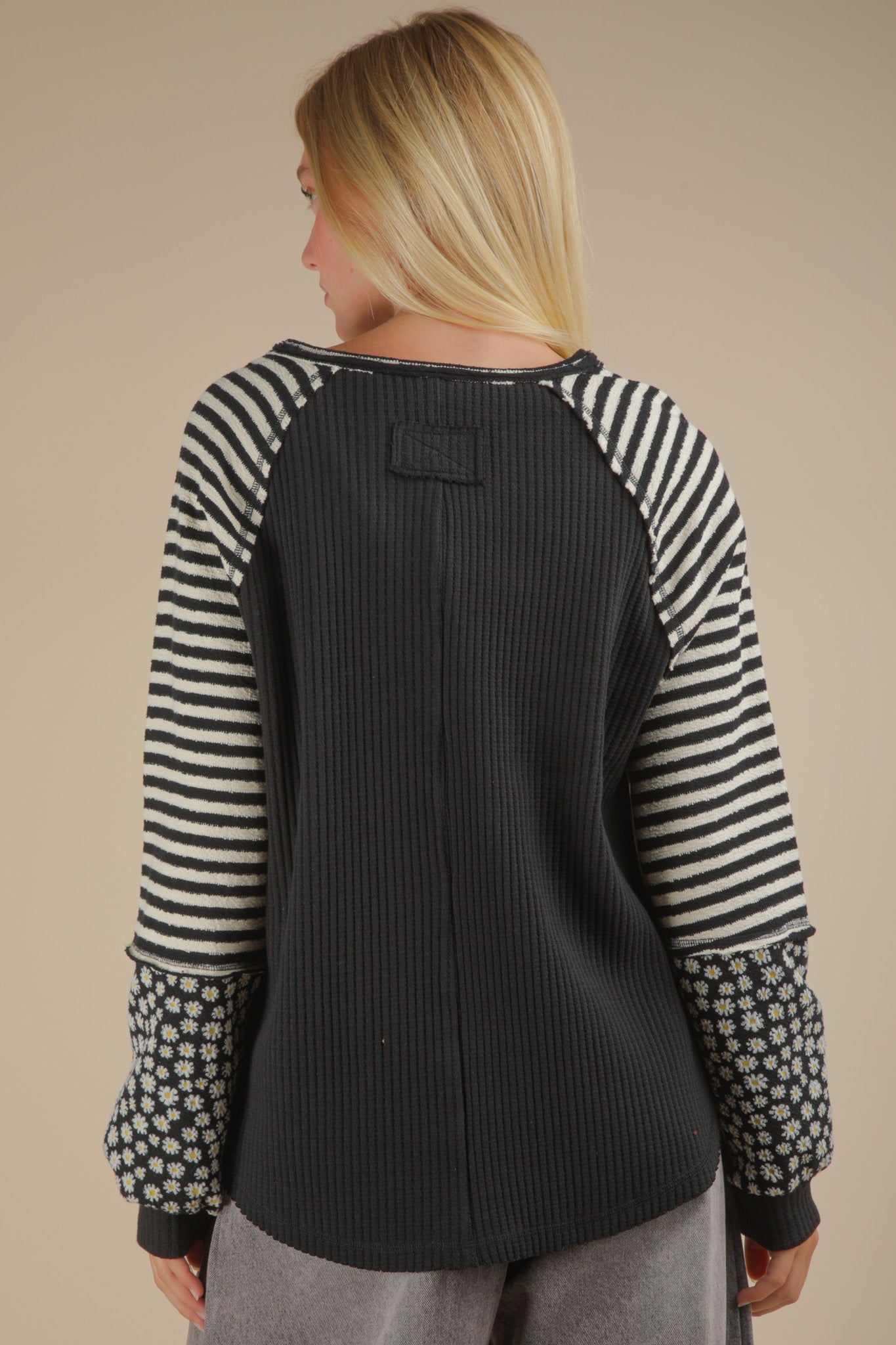 Oversized Floral & Stripe Casual Knit Top |BLACK|