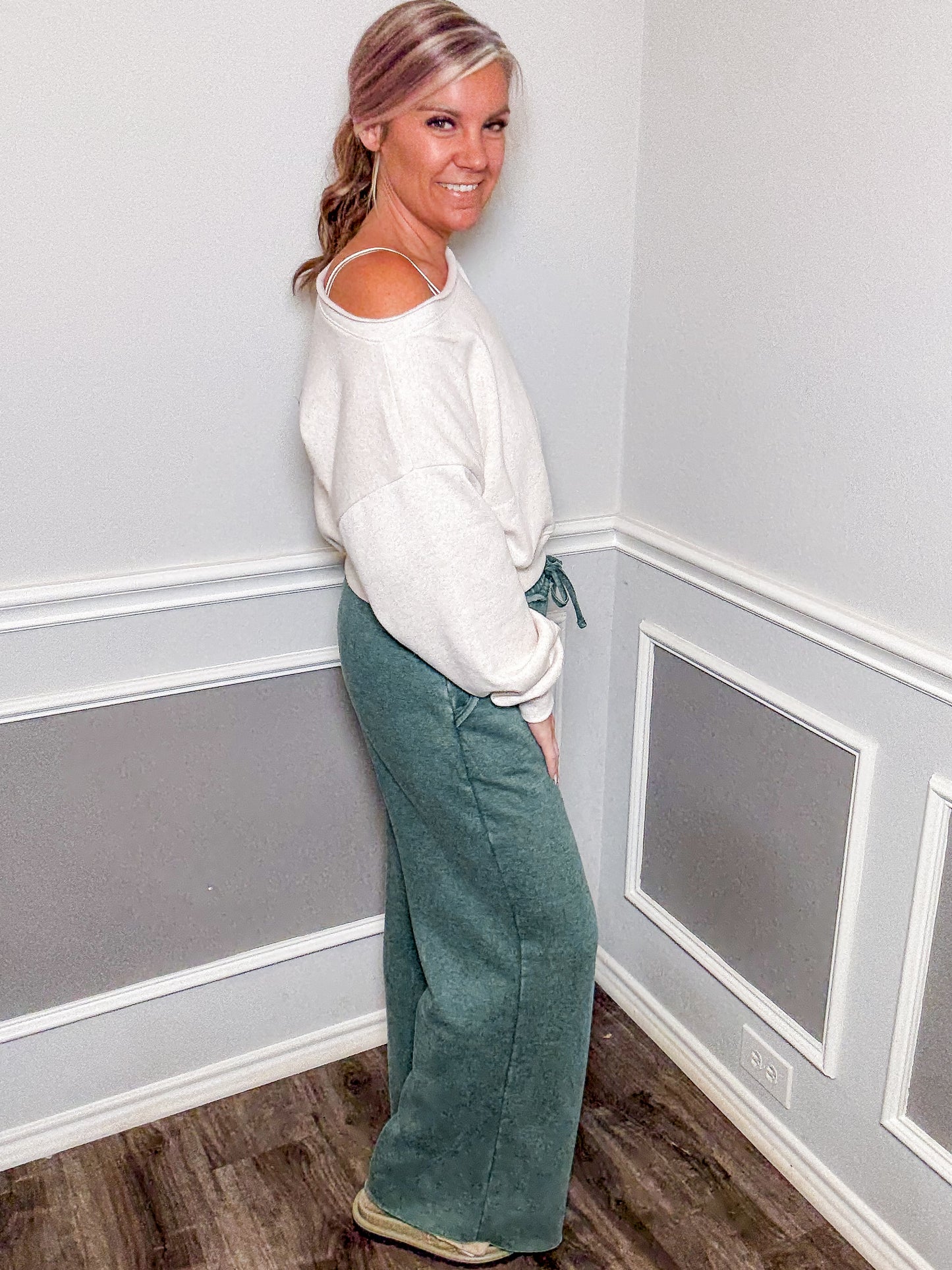 Acid Wash Fleece Palazzo Sweatpants |Dark green|