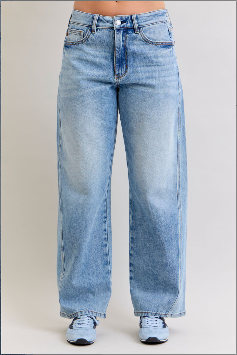 Judy Blue Twisted Seam Baggy Jeans