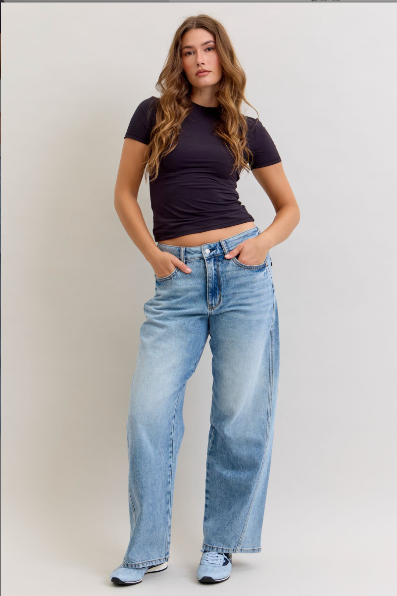 Judy Blue Twisted Seam Baggy Jeans