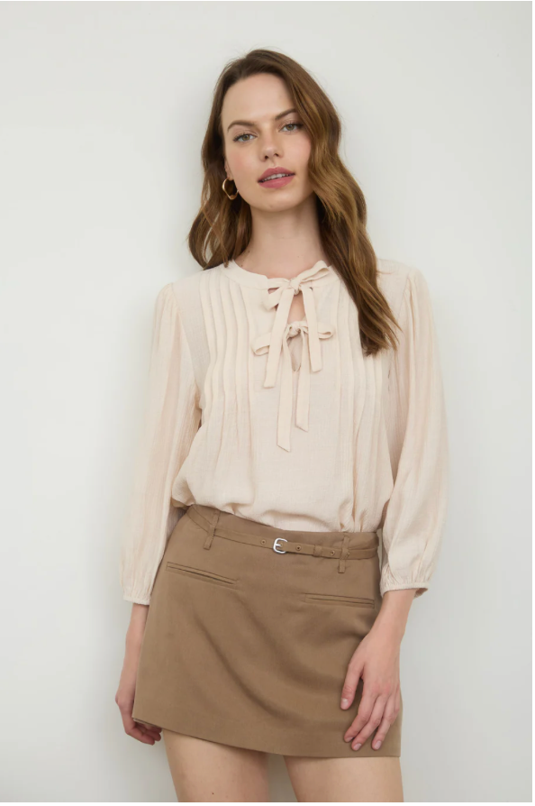 Front Tie Pleated Top |BEIGE|