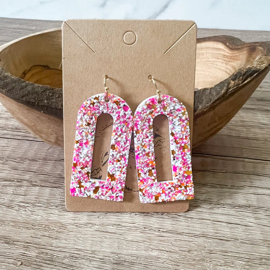 Sandy Pink Glitter Cutout Arch Earrings