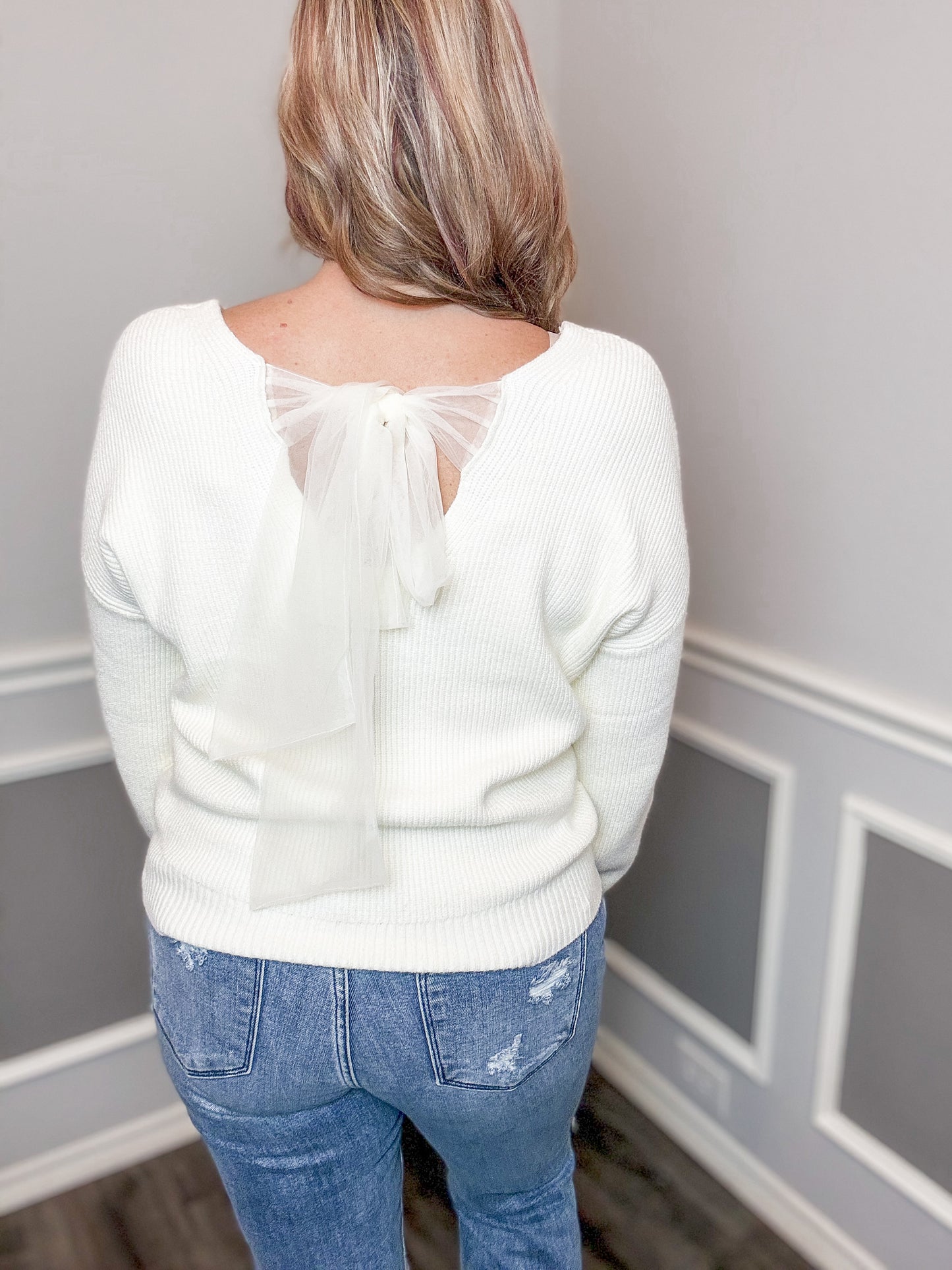 Bow Tie Sweater |Cream|