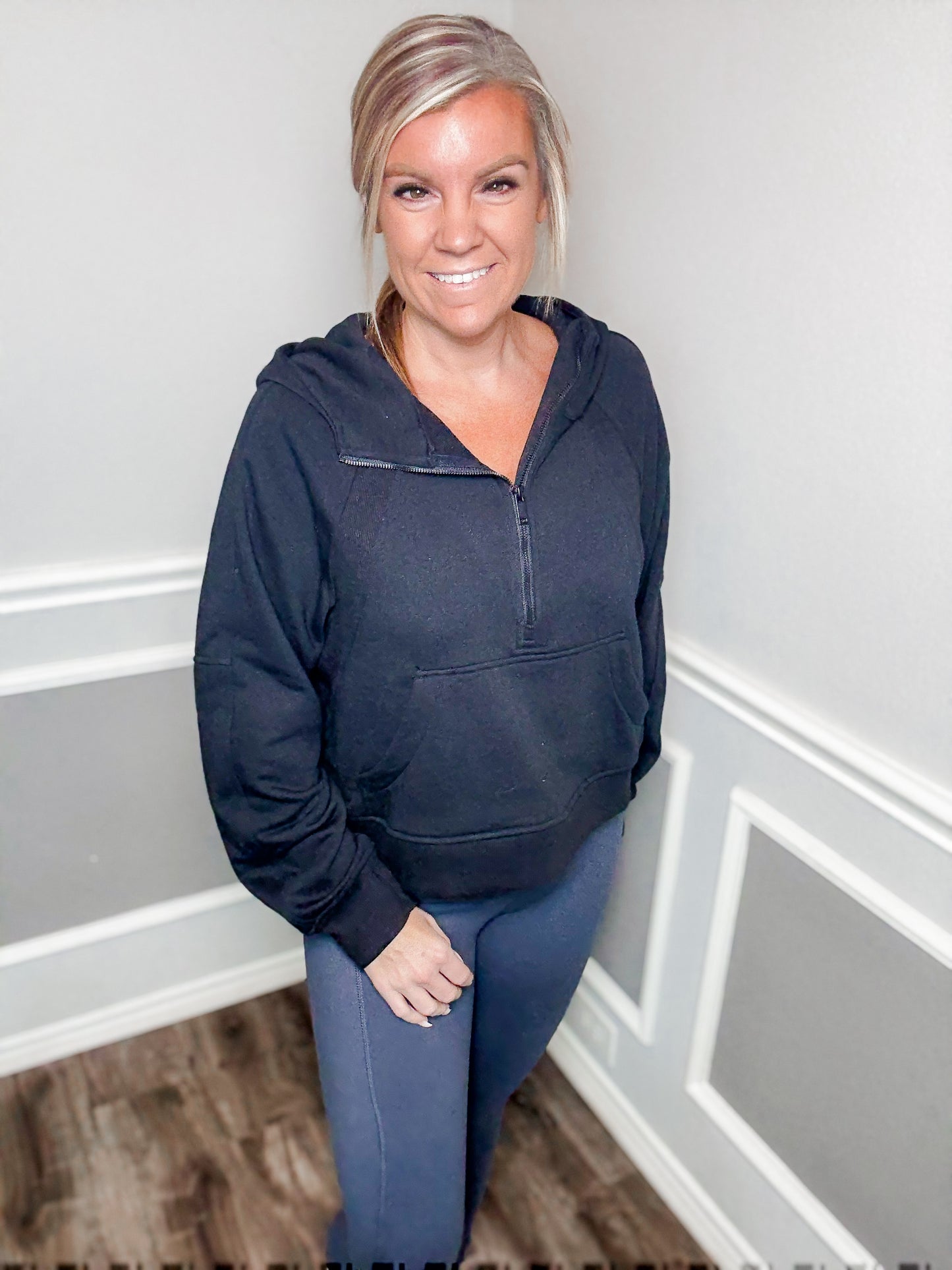 French Terry Cropped Hoodie |Black|