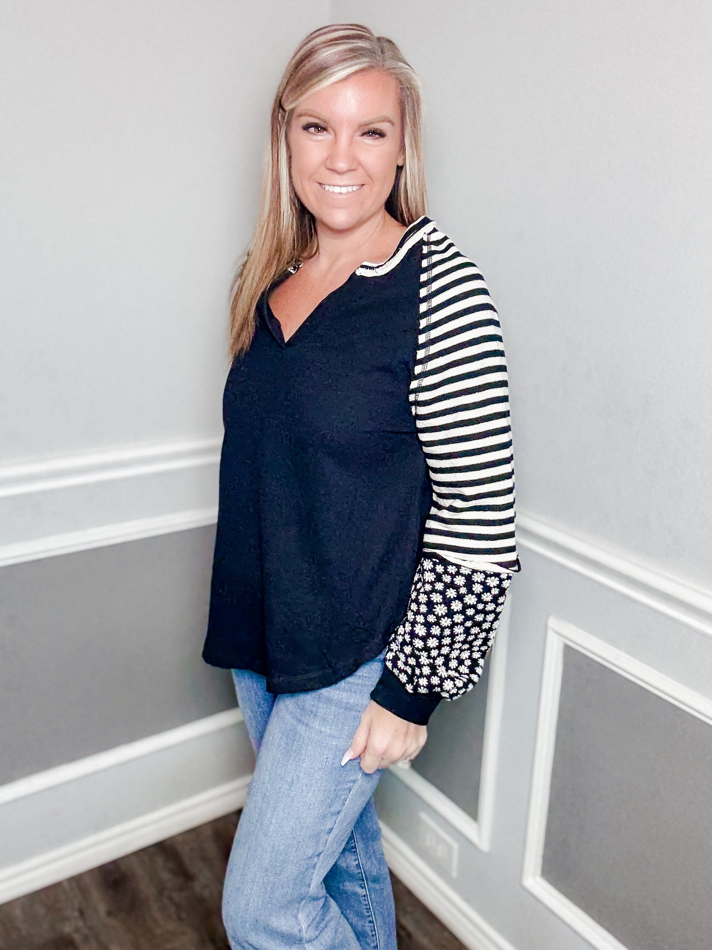 Oversized Floral & Stripe Casual Knit Top |BLACK|