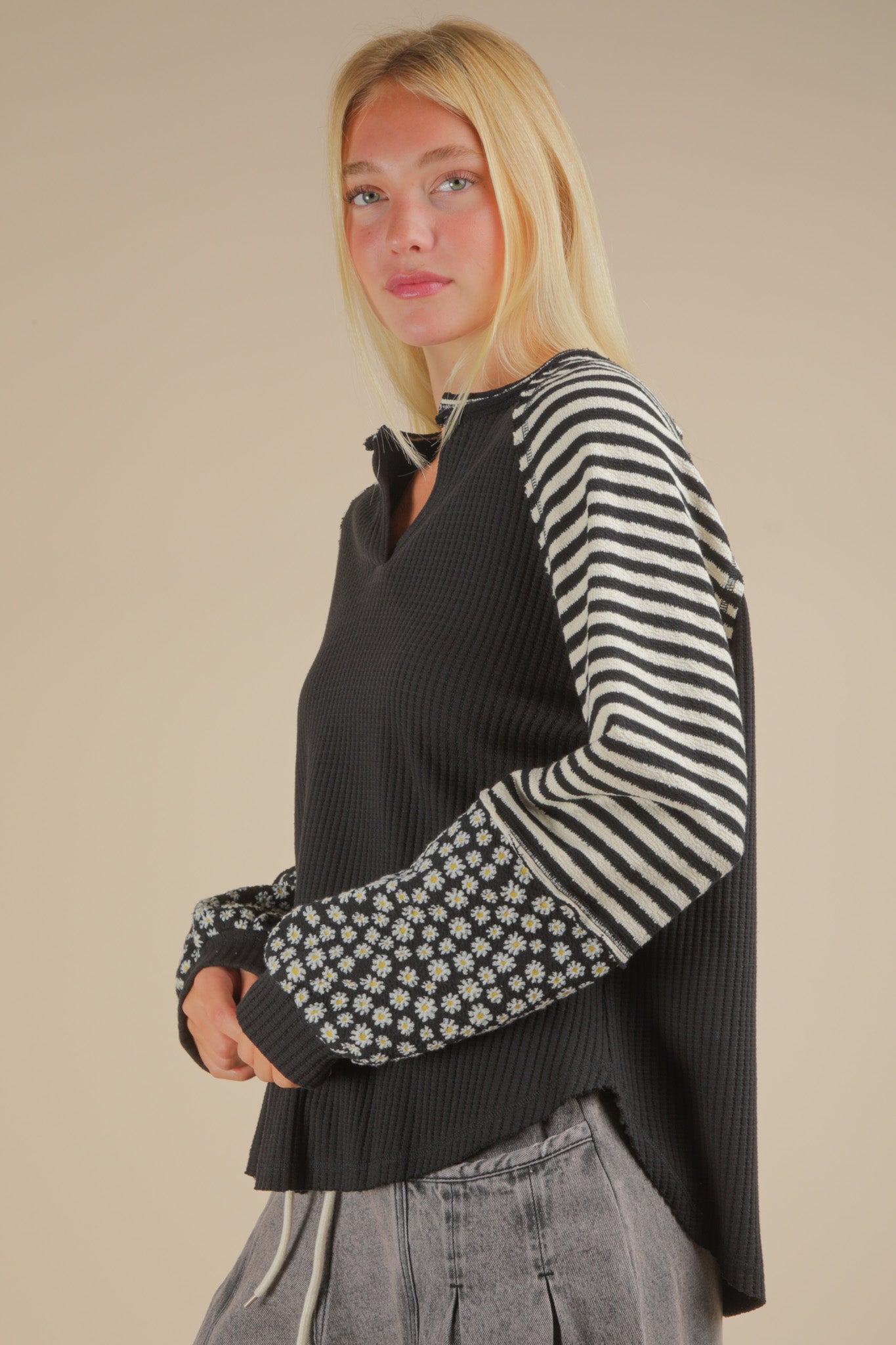 Oversized Floral & Stripe Casual Knit Top |BLACK|