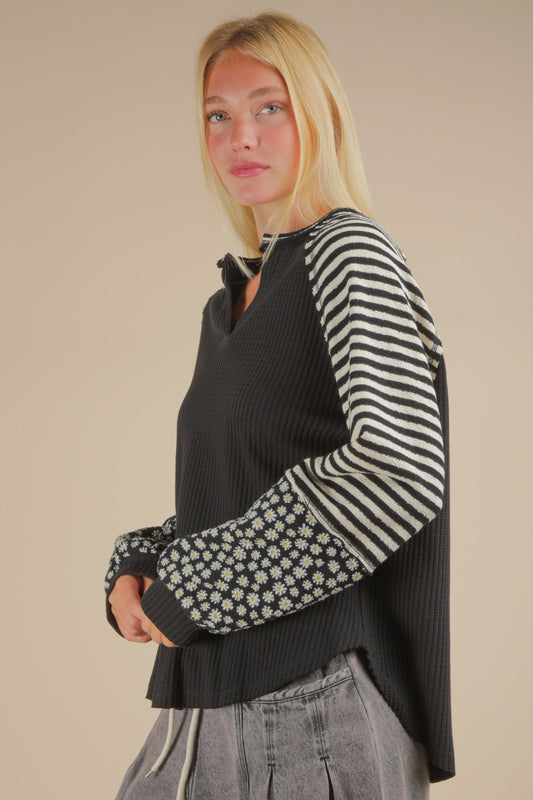 Oversized Floral & Stripe Casual Knit Top |BLACK|