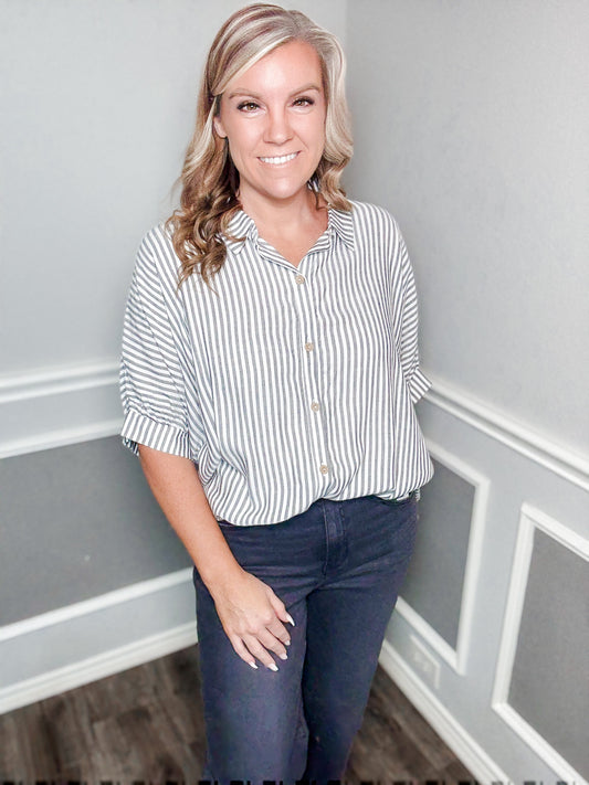 Oversized Striped Short Sleeve Button Up Shirt |BLACK|